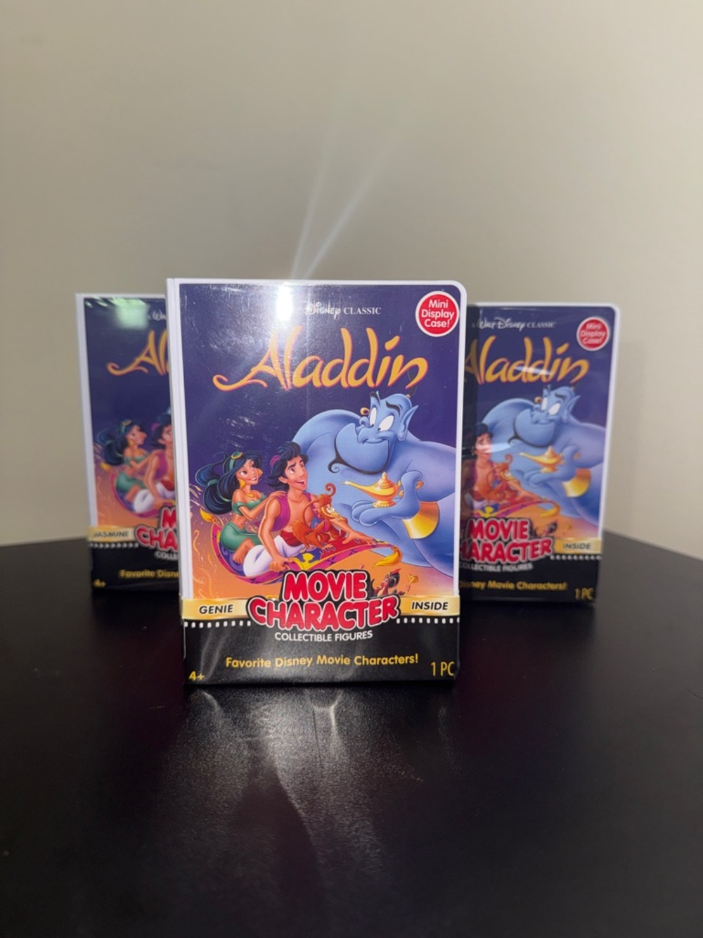 NWT Aladdin VHS
Figure Collectible